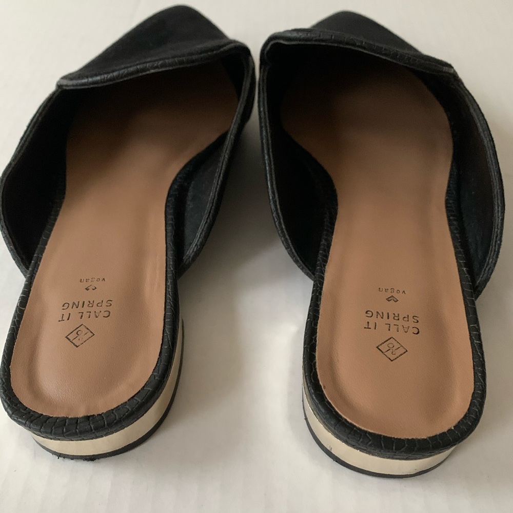 Call it Spring Slip On - Picture 4 of 5